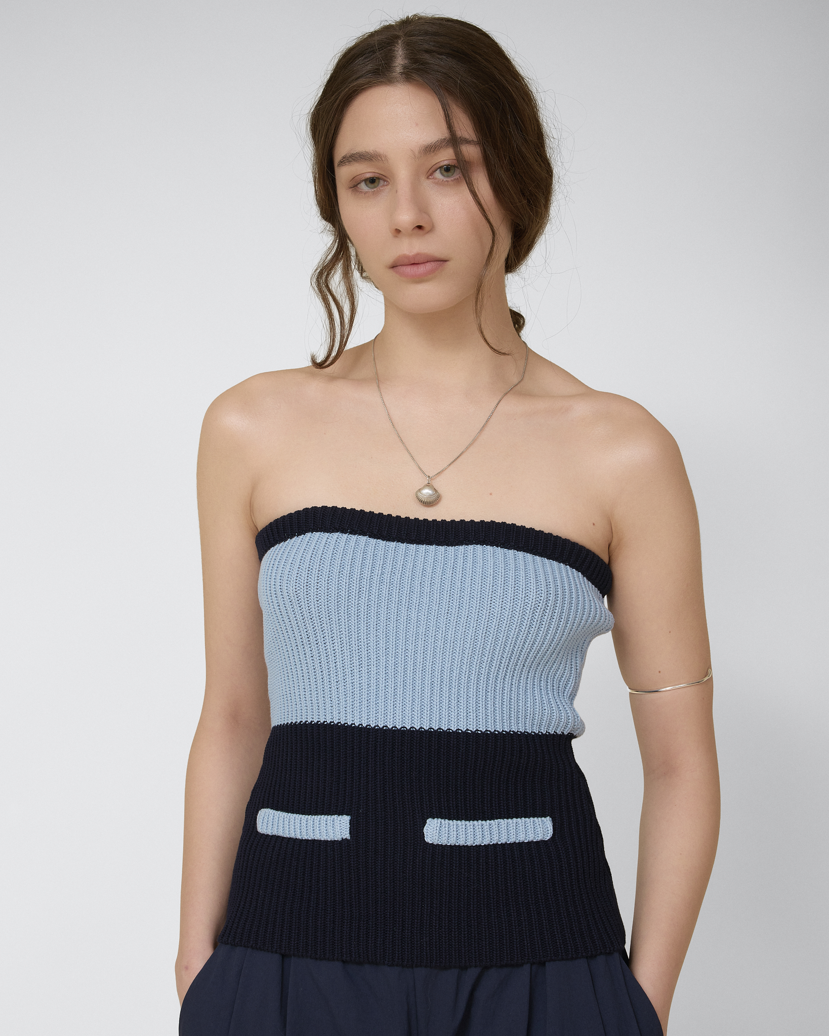 STRAPLESS TOP