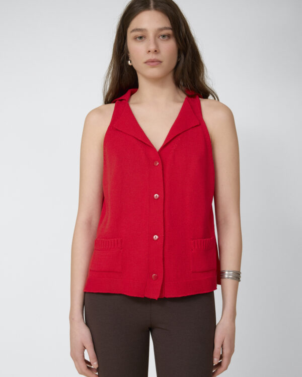 SLEEVELESS TOP