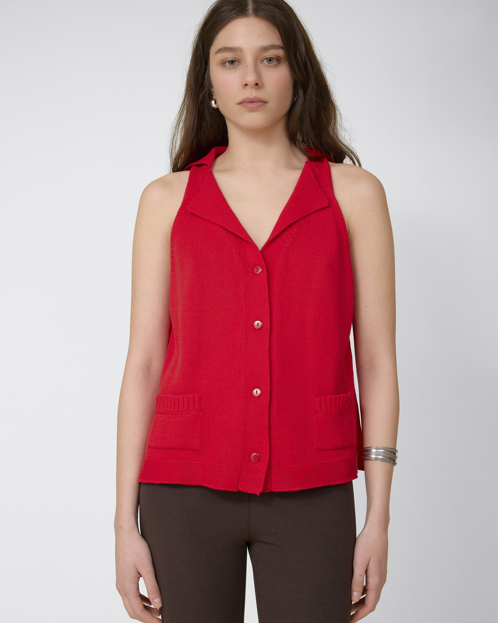 SLEEVELESS TOP